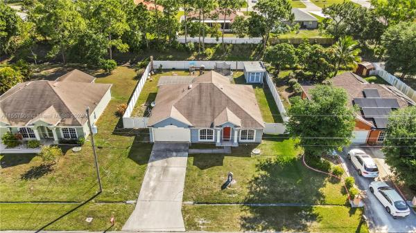 Hidden Oaks, 2519 SW Fondura Rd, Port St. Lucie, Florida 34953, image 2