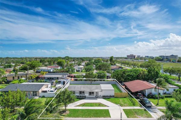 Benson Manor, 10620 SW 200th St, Cutler Bay, Florida 33157, image 3