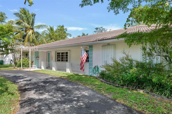 Eureka Drive Estates, 8057 SW 185th St, Cutler Bay, Florida 33157, image 3