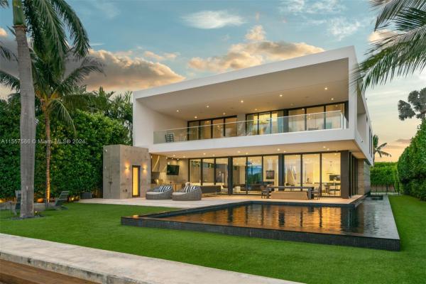 Lake View, 700 Lakeview Dr, Miami Beach, Florida 33140, image 1