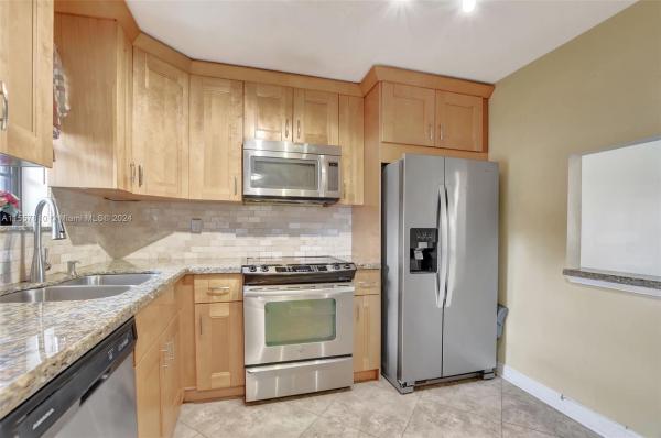 Isle Of Boca Dunes, 9233 SW 8th St #106, Boca Raton, Florida 33428, image 1