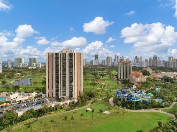 Bonavida, 20100 W Country Club Dr #1503, Aventura, Florida 33180, image 3