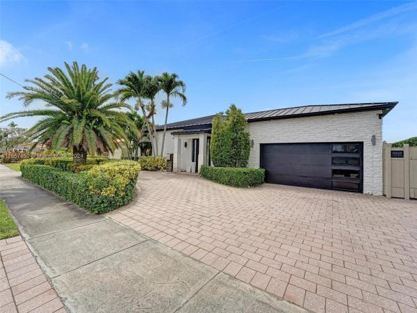 Sunswept Isle, 21010 NE 24th Ct, Ojus, Florida 33180, image 2
