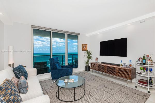 Roney Palace, 2301 Collins Ave #1440, Miami Beach, Florida 33139, image 3