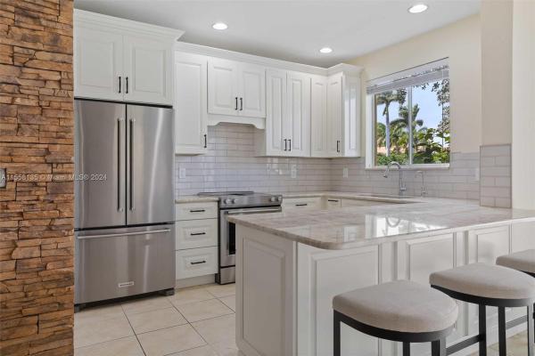 Sierra Bay, 1737 Carvelle Dr, Riviera Beach, Florida 33404, image 1