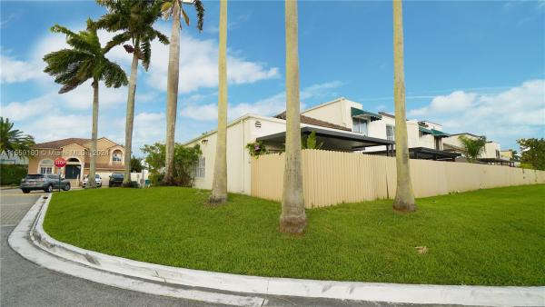 Lake Pointe, 12644 NW 7th Ln #12644, Tamiami, Florida 33182, image 3