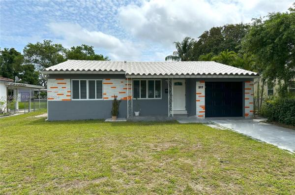 North Hollywood, 317 SW 14th St, Dania Beach, Florida 33004, image 1