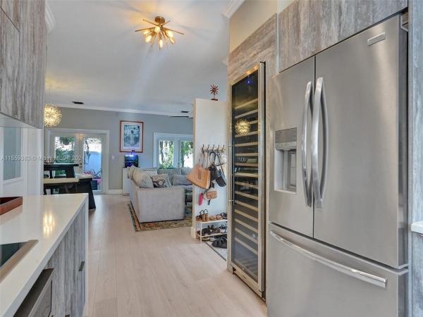 Poinciana Court Townhomes, 275 SE 22nd St #275, Fort Lauderdale, Florida 33316, image 1