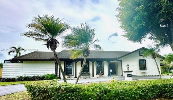 Jennings Cutler Estates, 8220 SW 192nd St, Cutler Bay, Florida 33157, image 1