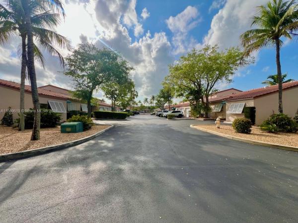 Lake Carol, 14652 Balgowan Rd #14652, Miami Lakes, Florida 33016, image 3