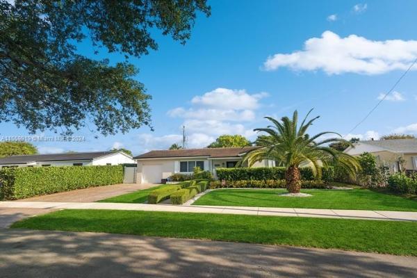 Darlington Manor, 9573 SW 57th St, Sunset, Florida 33173, image 1