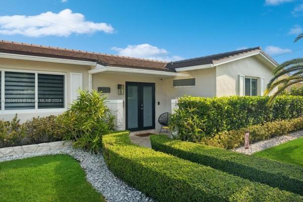 Darlington Manor, 9573 SW 57th St, Sunset, Florida 33173, image 3