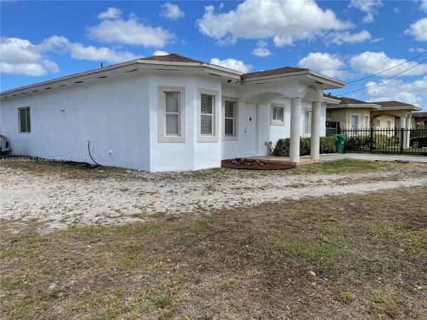 Golden Gardens, 18819 NW 37th Ave, Miami Gardens, Florida 33056, image 3