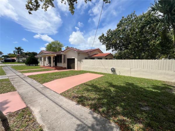 Alameda, 1112 SW 64th Ave, West Miami, Florida 33144, image 2