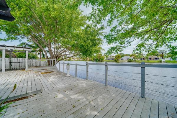 Sugar Bay, 10773 Lago Welleby Dr, Sunrise, Florida 33351, image 1