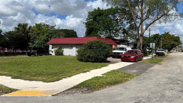 Middle River Gardens, 2701 NW 18th Ter, Oakland Park, Florida 33311, image 1
