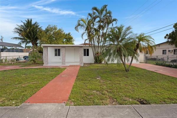 Tropical Estates, 10020 SW 42nd St, Olympia Heights, Florida 33165, image 1