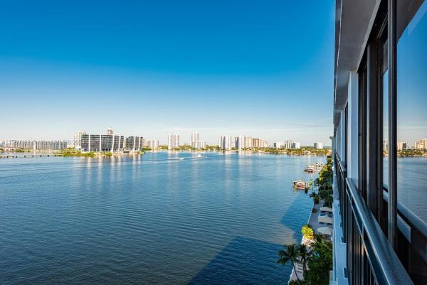Bay Country Club, 17720 N Bay Rd #1203, Sunny Isles Beach, Florida 33160, image 3