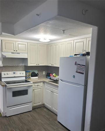 Golden Gate, 16450 NW 2nd Ave #212, Golden Glades, Florida 33169, image 1
