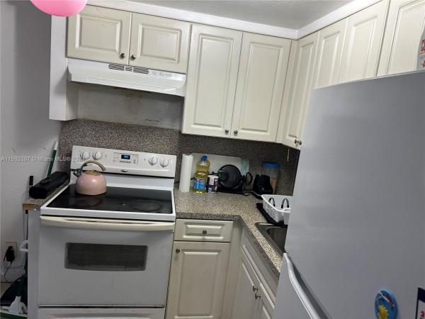 Golden Gate, 16450 NW 2nd Ave #212, Golden Glades, Florida 33169, image 3