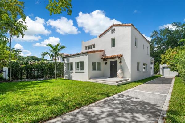 Granada, 1109 Asturia Ave, Coral Gables, Florida 33134, image 2