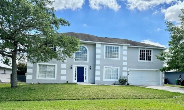 Riverview, 638 SE Capon Ter, Port St. Lucie, Florida 34983, image 2