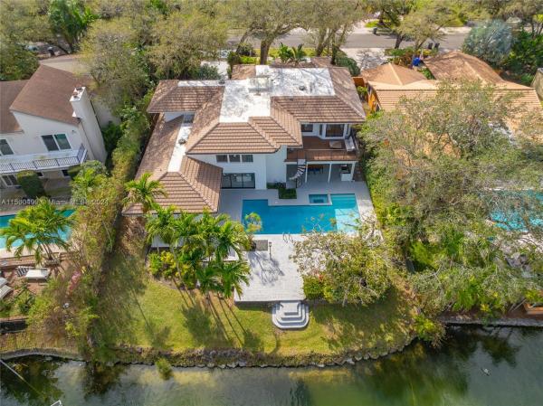 Lakes Of Emerald Hills, 3051 N 35th St, Hollywood, Florida 33021, image 1