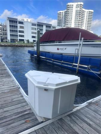 Mystic Pointe Marina, 3575 Mystic Pointe Dr #9, Aventura, Florida 33180, image 3