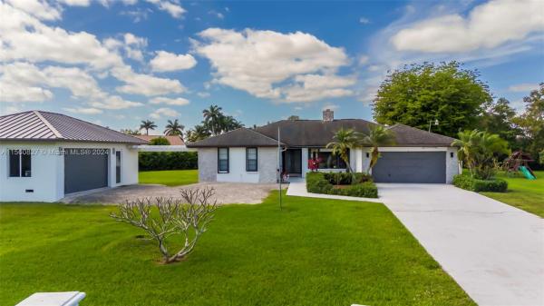 Ivanhoe Estates, 5341 Hawkhurst Ave, Southwest Ranches, Florida 33331, image 1