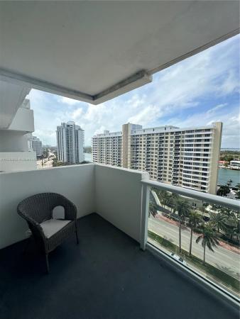 The Pavilion, 5601 Collins Ave #1219, Miami Beach, Florida 33140, image 2