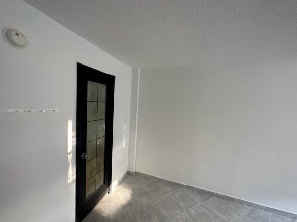 The Hampton On Washington Ave, 710 Washington Ave #407, Miami Beach, Florida 33139, image 3