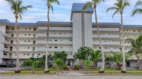 Bayview Point, 3770 NE 171st St #201, North Miami Beach, Florida 33160, image 1