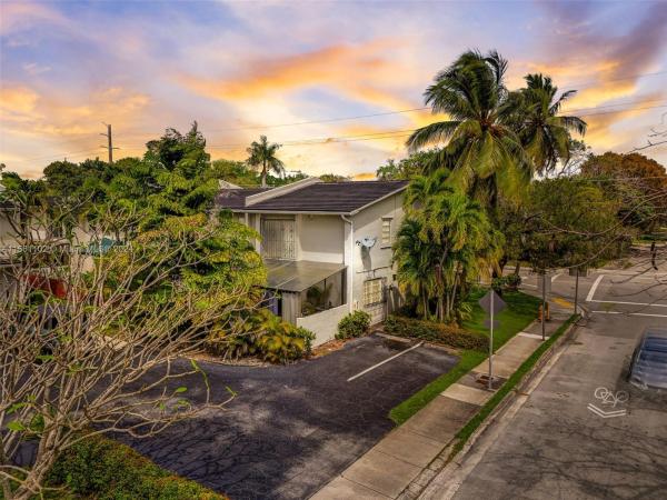 Rittenhouse Square, 7730 SW 62nd Ave #3A, South Miami, Florida 33143, image 3