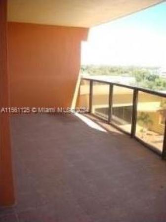 The Luxor Residences, Miami, Florida 33145, image 3