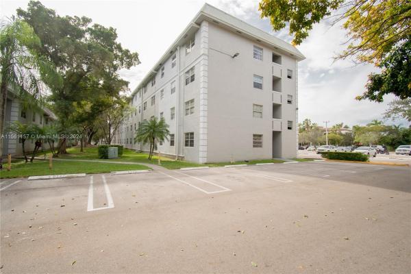 Village Homes & Condos At Palmetto Bay, 17255 SW 95th Ave #457, Palmetto Bay, Florida 33157, image 1