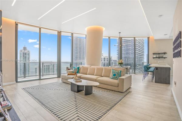 Brickell Heights East, 45 SW 9th St #4603, Miami, Florida 33130, image 1