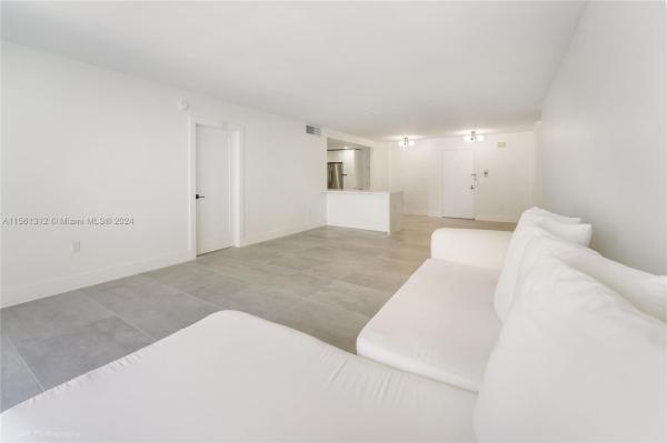 Balmoral, 9801 Collins Ave #19V, Bal Harbour, Florida 33154, image 1