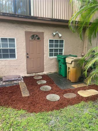 Valencia Village, 12 Laredo Pl #5-7, Davie, Florida 33324, image 3