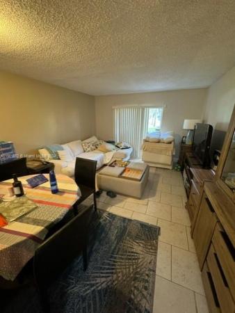 Heritage Circle, 4384 NW 9th Ave #20-1C, Deerfield Beach, Florida 33064, image 1
