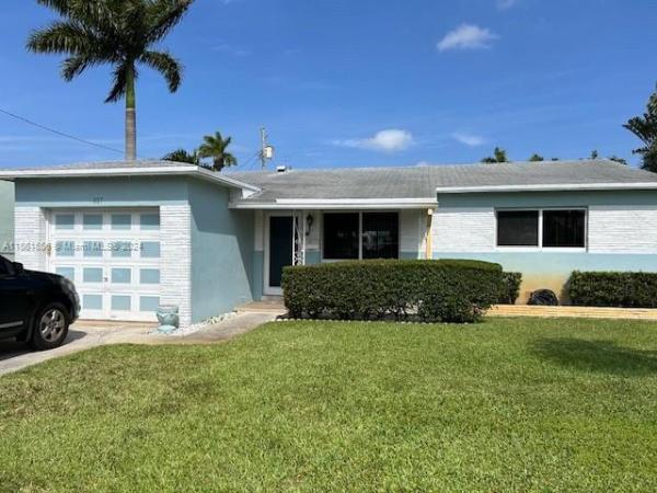 Orangebrook Golf Estates, 807 N 32nd Ave, Hollywood, Florida 33021, image 1