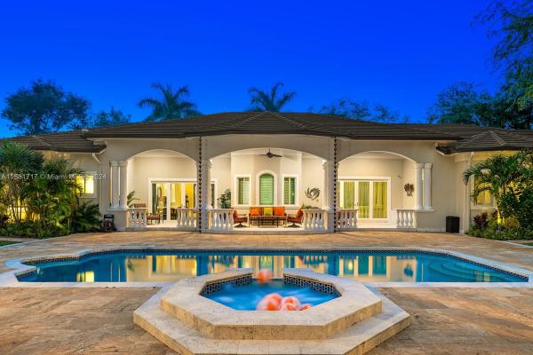 Pinecrest Residential, 6890 SW 94th St, Pinecrest, Florida 33156, image 1