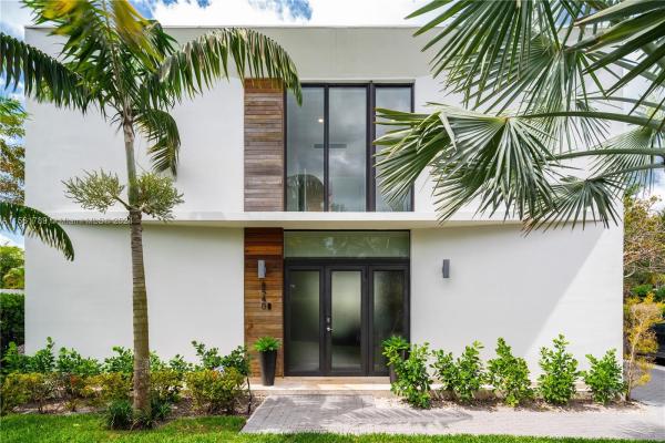 Casa Bianca, 8540 Arboretum Ln, Miami, Florida 33138, image 3