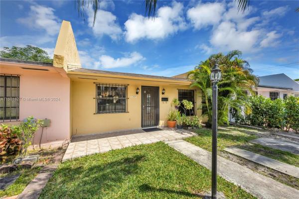 El Escorial, 4309 SW 69th Ave, Glenvar Heights, Florida 33155, image 3