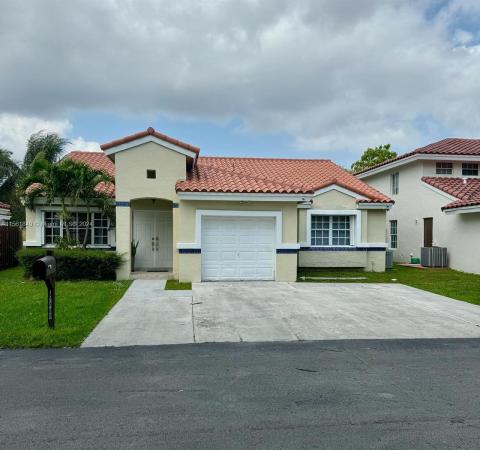 Park Isle At Lakes Of The Meadow, 14911 SW 42nd Ter, Kendall West, Florida 33185, image 1