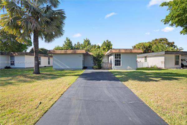 Vanguard Village 15, 7303 NW 65th St, Tamarac, Florida 33321, image 1