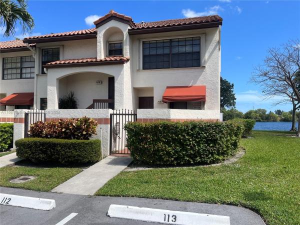 Lincoln Square, 407 Lincoln Ct, Deerfield Beach, Florida 33442, image 3