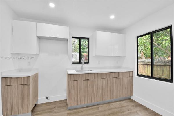Tropics Manor, 2919 NW 92nd St, West Little River, Florida 33147, image 3