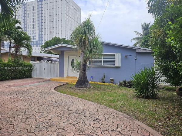Sweetwater Groves, 11010 SW 6th St, Sweetwater, Florida 33174, image 2