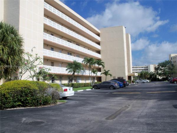 Meadowbrook Lakes View, 321 SE 3rd St #407, Dania Beach, Florida 33004, image 1