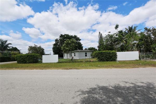 Leisure City Residential, 14901 SW Harding Ln, Leisure City, Florida 33033, image 3